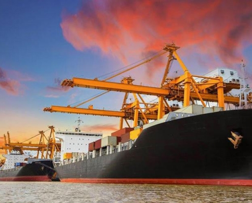 Ship_at_port