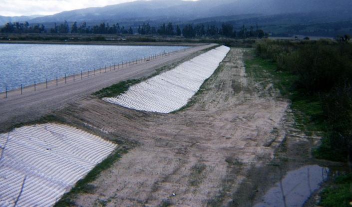 FP_fabric_formed_concrete_lining_in_wastewater_bas