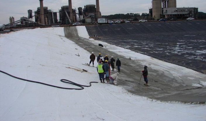 Geomembrane_Protection
