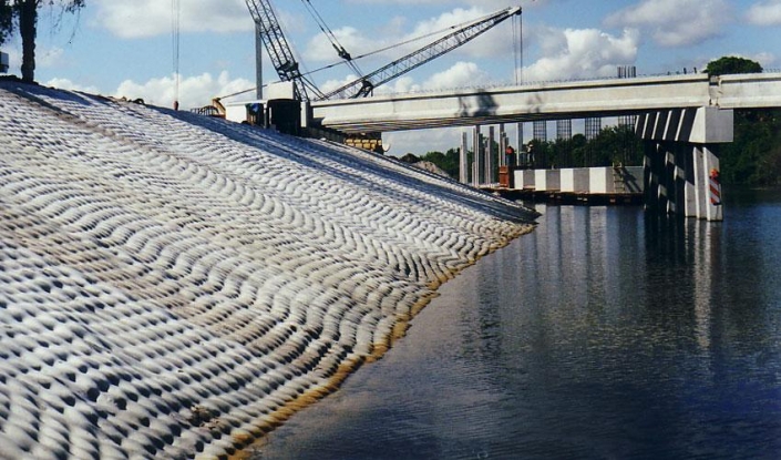 fabriform_canal_lining