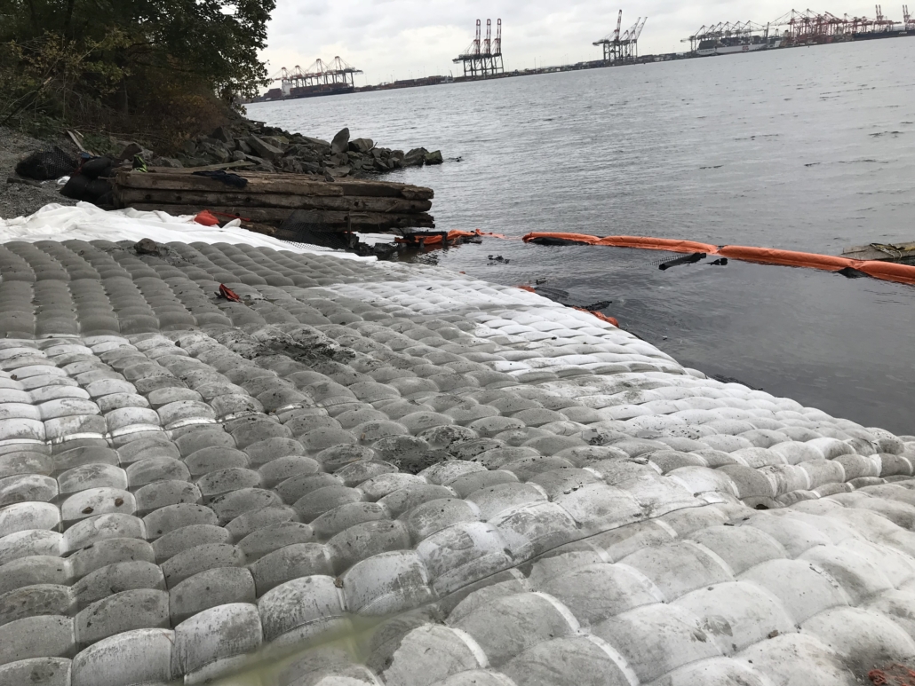 HYDROTEX-for-Contaminated-Sediment-second-angle Hydrotex installed on bank of the water second angle
